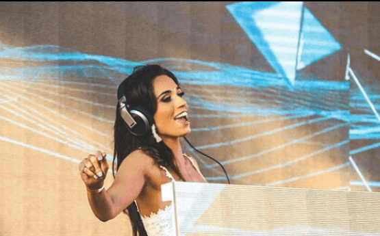 DJ Chloe | Melbourne DJ