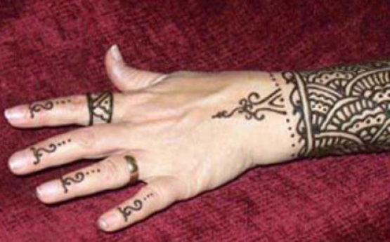 Henna Tattooist