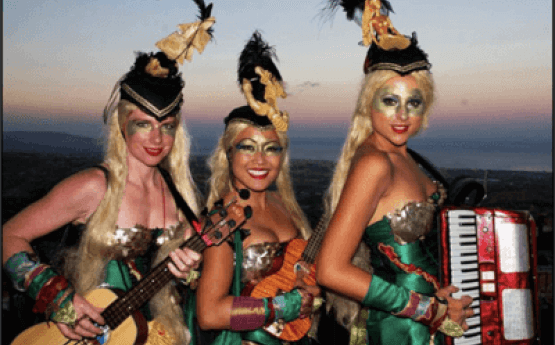 The Sirens – Roving Musical Performers