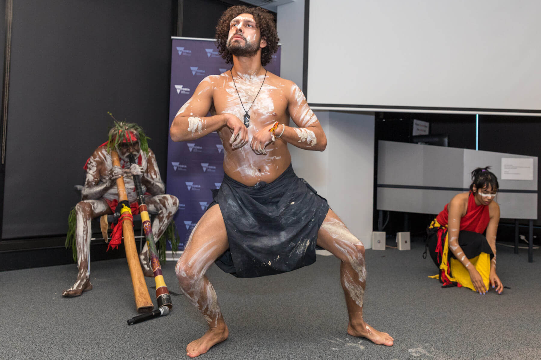 aboriginal entertainment for NAIDOC WEEK-dance