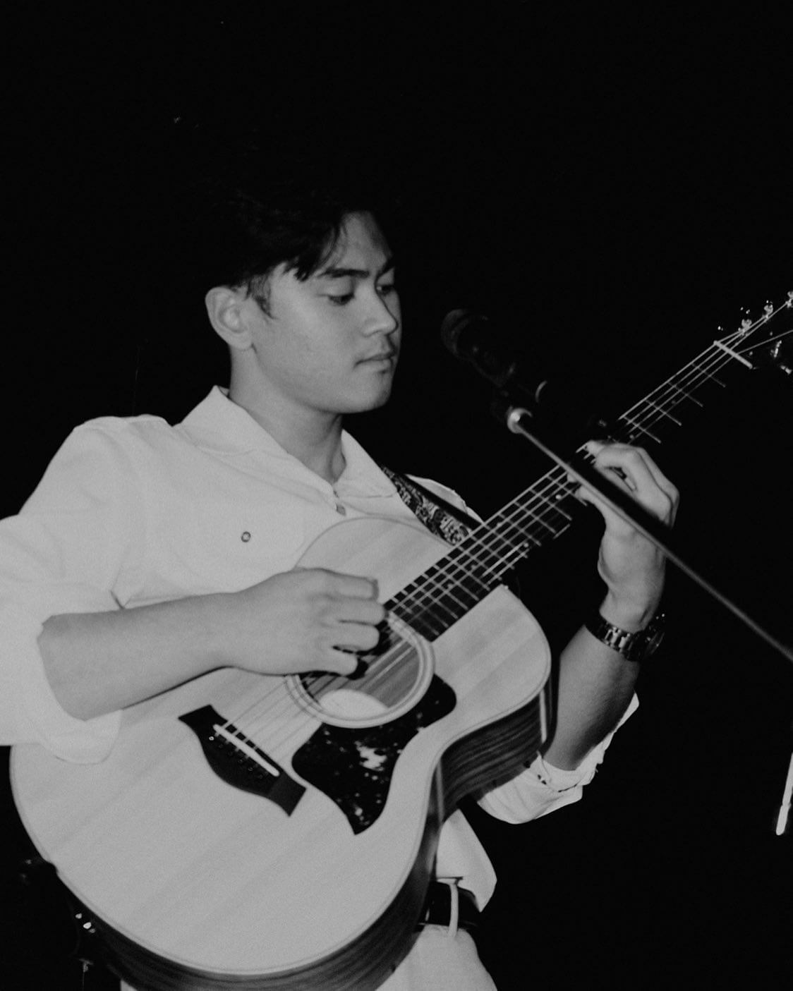 Ruzell C | multi-instrumentalist & singer-songwriter